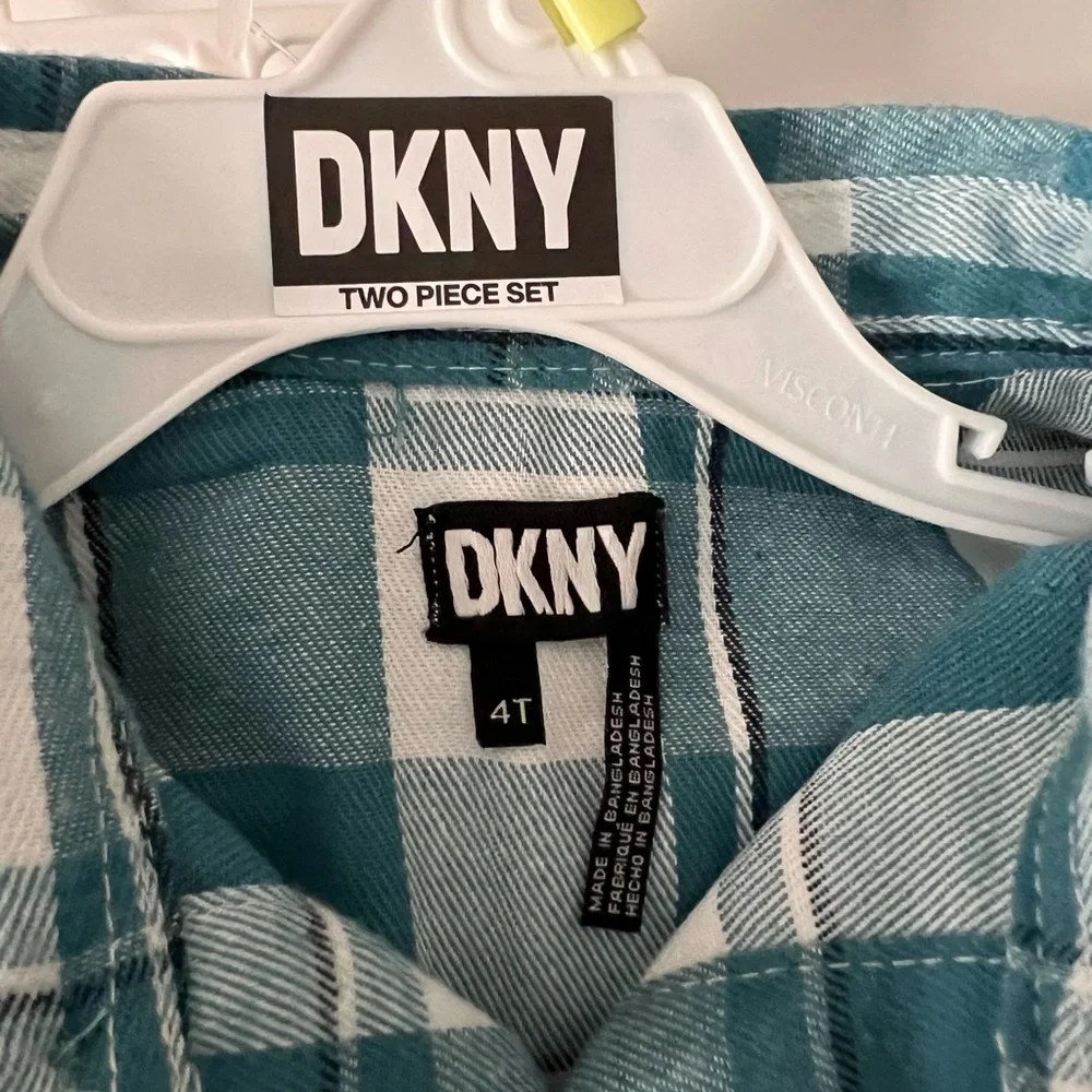 DKNY Boys, size 4T, Jogger layered Pants Set, Button Down shirt, khaki pants NWT